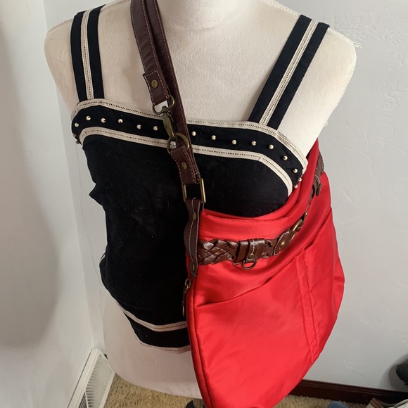 Travelon Red Nylon Crossbody Bag NYB4159 - Picture 16 of 16